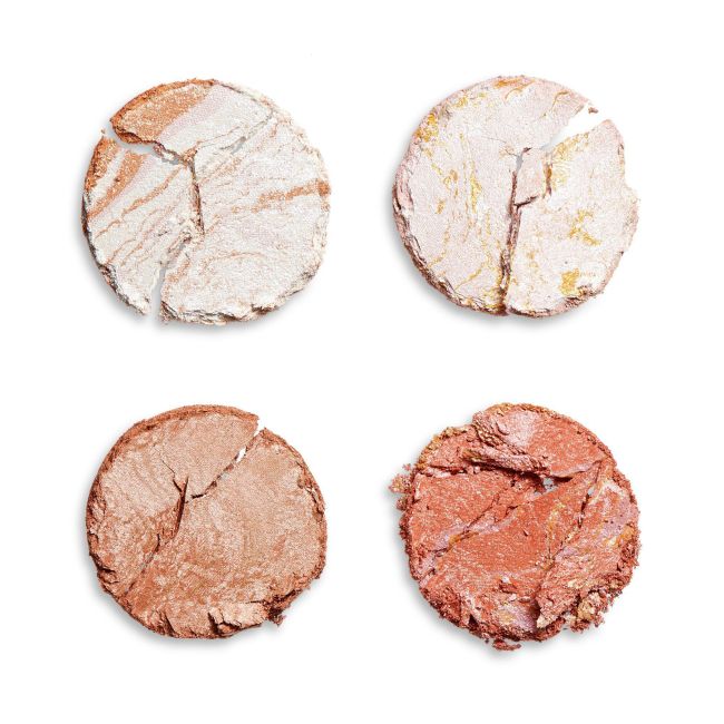 MAKEUP REVOLUTION CHEEK KIT veido bruožų modeliavimo pudrų rinkinys, 4 x 2,2 g