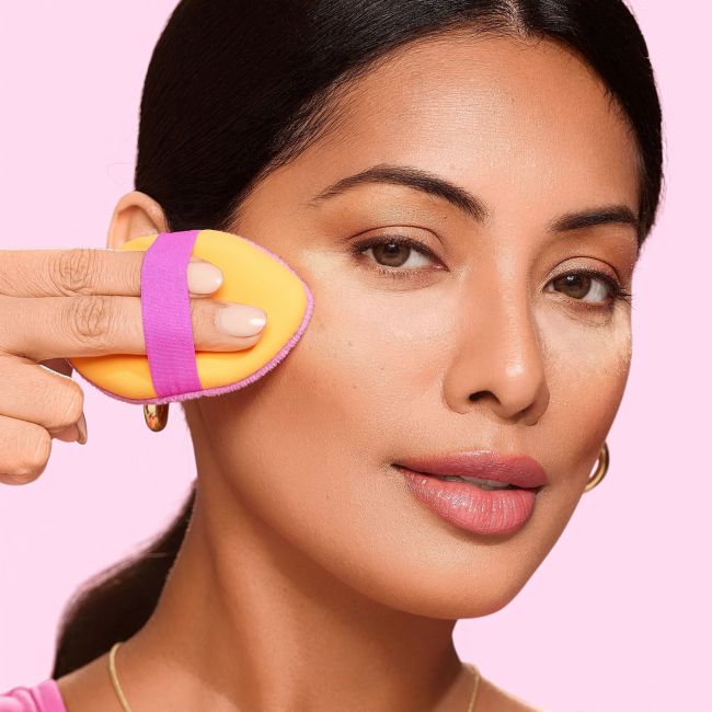 REAL TECHNIQUES MIRACLE 2-IN-1 pudros kempinėlė