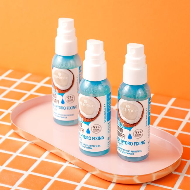 ESSENCE HELLO GOOD STUFF 48H HYDRO FIXING makiažą fiksuojantis purškiklis, 50 ml