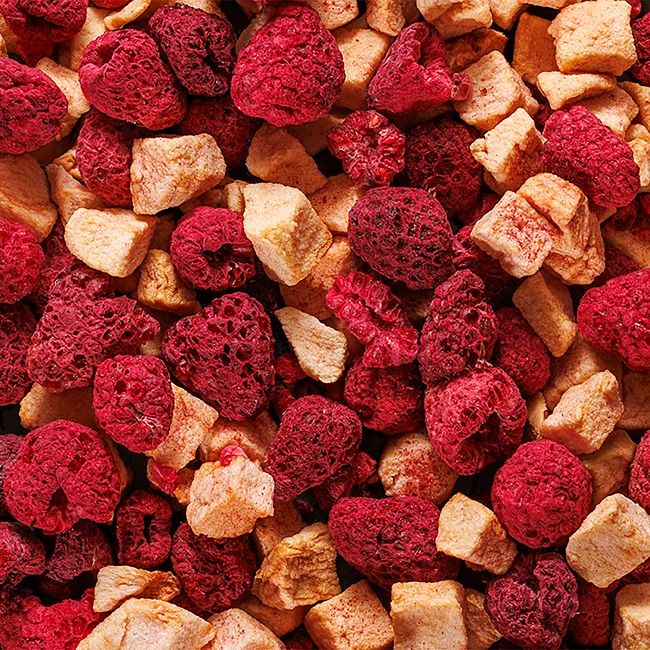 HOLLAND & BARRETT FRUITFETTI džiovinti šaltyje obuoliai ir avietės, 30 g