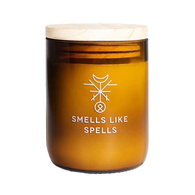 FREYA SMELLS LIKE SPELLS pagaminta rankomis kvapioji žvakė su mediniu dangčiu, 250 g