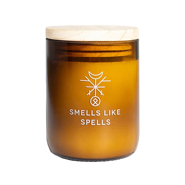 FRIGGA SMELLS LIKE SPELLS pagaminta rankomis kvapioji žvakė su mediniu dangčiu, 250 g
