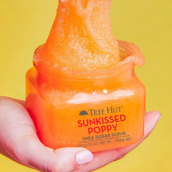 TREE HUT SUNKISSED POPPY SHEA SUGAR kūno šveitiklis, 510 g