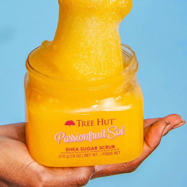 TREE HUT PASSIONFRUIT SOL SHEA SUGAR kūno šveitiklis, 510 g