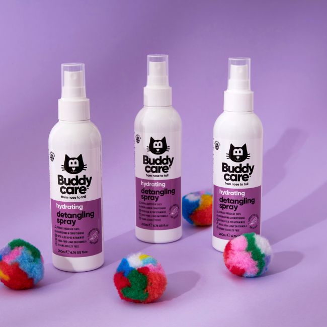 BUDDYCARE HYDRATING DETANGLING purškiklis kačių kailiui šukuoti, 200 ml