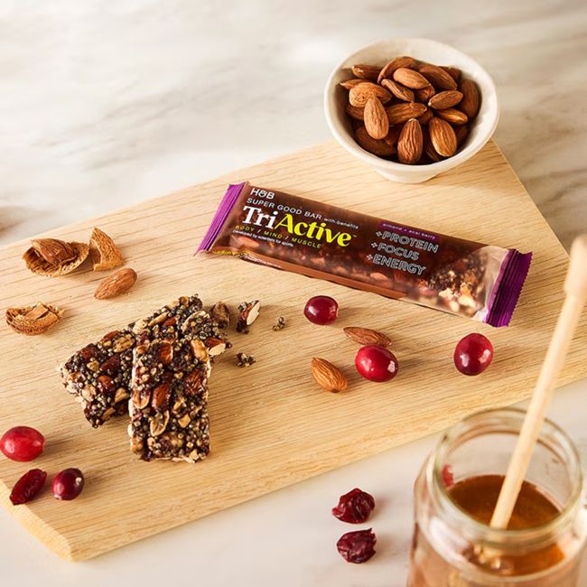 H&B TRIACTIVE SUPER GOOD migdolų ir acai uogų batonėlis, 50 g