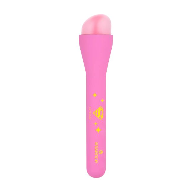 ESSENCE SUPERMAN SILICONE skaistalų šepetėlis