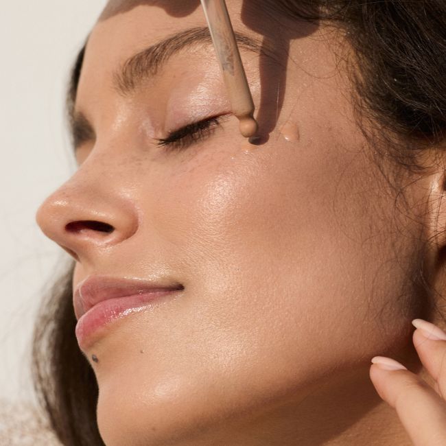 GOSH DEWY DROPS makiažo pagrindo lašeliai, 12 ml