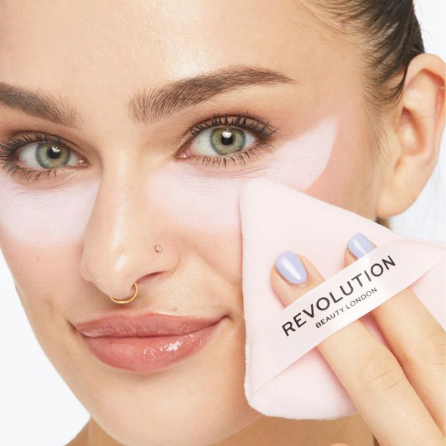 MAKEUP REVOLUTION LOOSE BAKING birioji pudra, 32 g