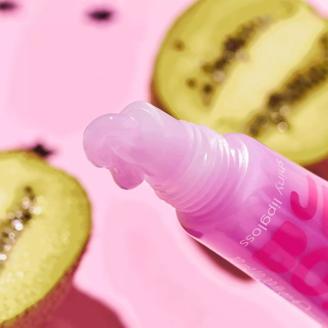ESSENCE JUICY BOMB SHINY lūpų blizgis, 10 ml