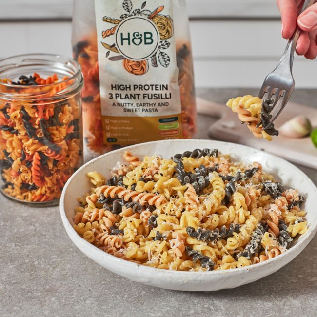 H&B HIGH PROTEIN FUSILLI 3 PLANT FUSILLI makaronai, 250 g