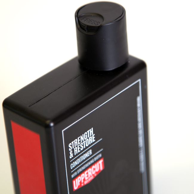 UPPERCUT DELUXE STRENGTH & RESTORE plaukų kondicionierius, 240 ml