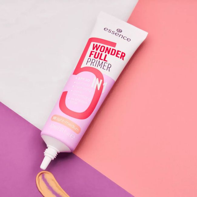 ESSENCE WONDER FULL 5 IN 1 makiažo pagrindas, 30 ml