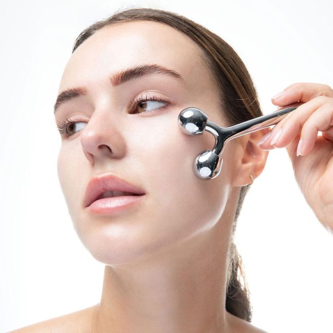 BRUSHWORKS FACE SCULPTING ZINC ROLLER veido masažuoklis