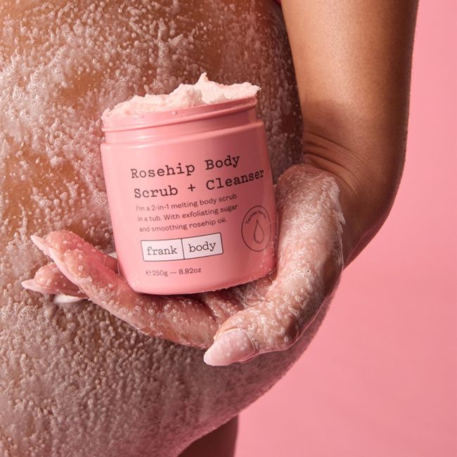 FRANK BODY ROSEHIP kūno šveitiklis + valiklis, 250 g