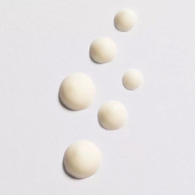 LUMENE VALO NORDIC-C GLOW AWAKENING paakių kremas, 15 ml