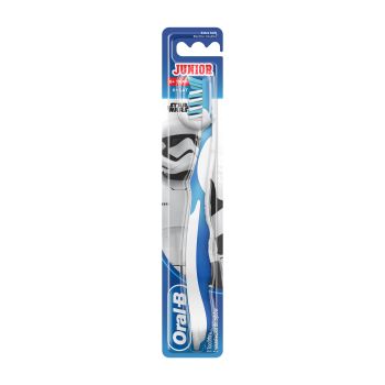 ORAL-B JUNIOR 6 - 12 YEARS dantų šepetėlis