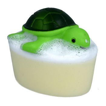 BOMB COSMETICS TURTLEY CLEAN TOY muilas su žaisliuku, 90 g